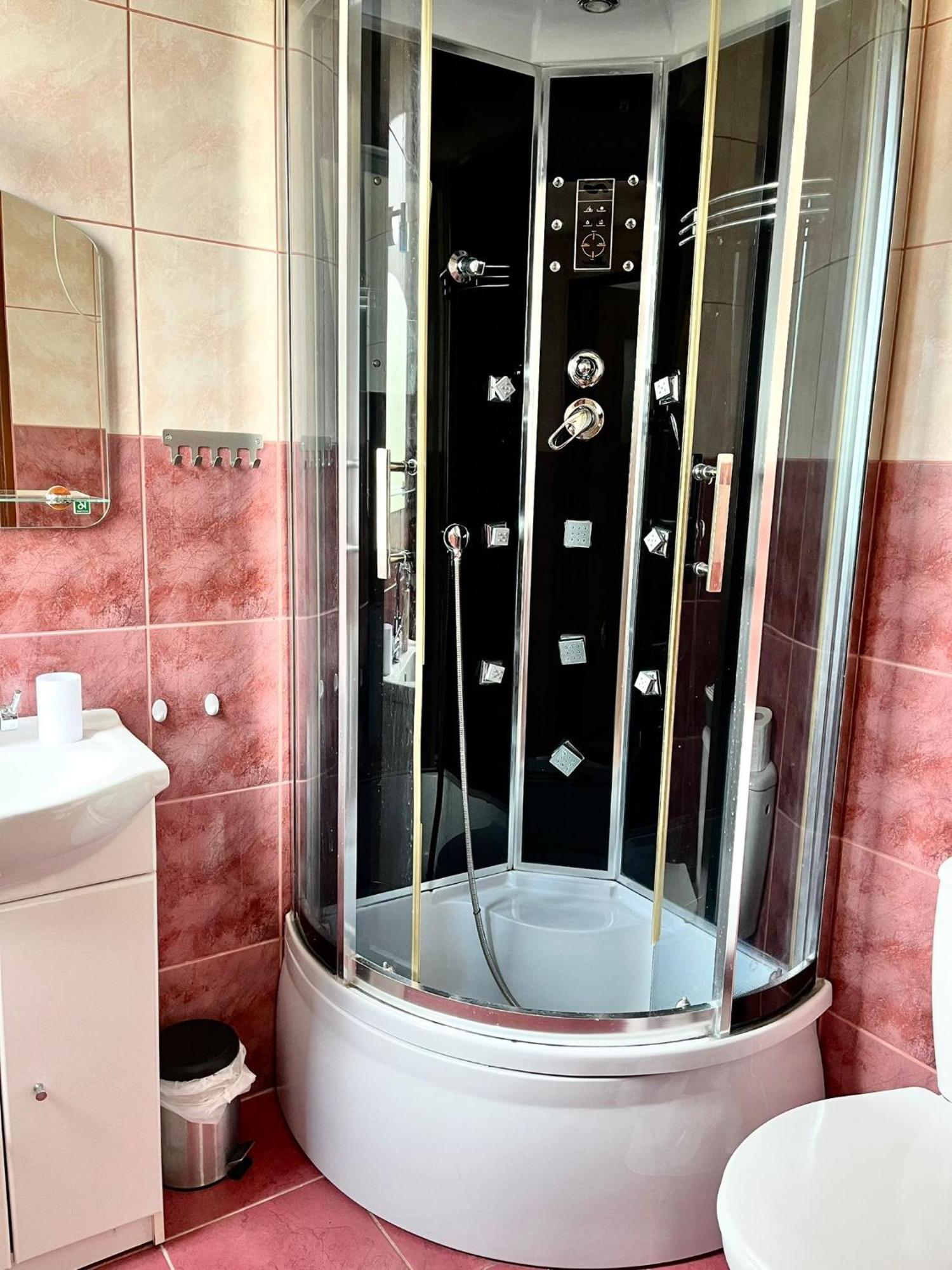 Trylogia Homestay *